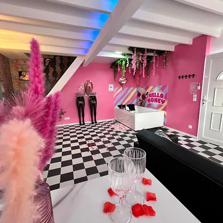 Maison 60 M2 Loveroom Romantique Avec Jacuzzi Prive A 10 Min De Nancy Et Jardin Prive *