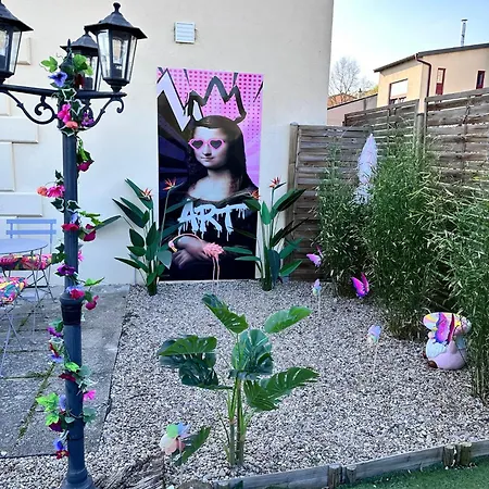 Maison 60 M2 Loveroom Romantique Avec Jacuzzi Prive A 10 Min De Nancy Et Jardin Prive Apartmán *